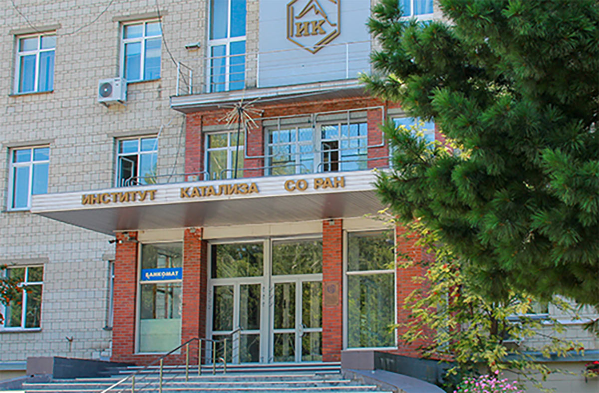 Если бы стояла задача красиво газануть из России